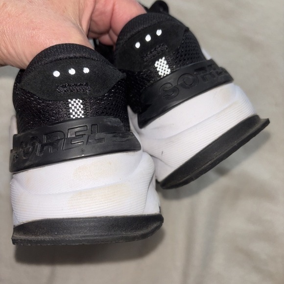 Sorel Kinetic Renegade Sneakers Black/White Women's‎ Size 6 NL4145010 - Picture 5 of 8